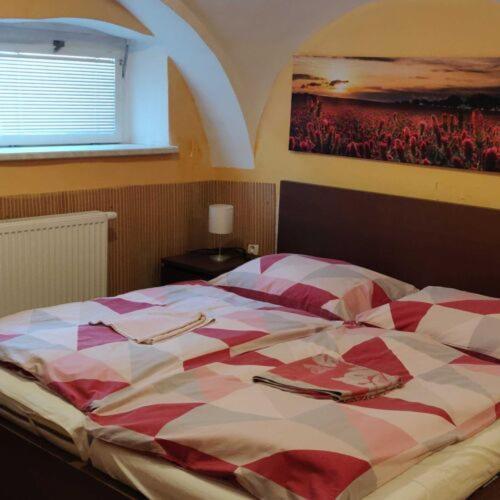 Hotel Jelen Пезинок Экстерьер фото